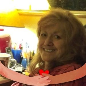 Meet your Posher, Debbie